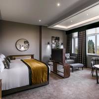 Suite with Garden View