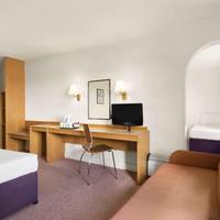 Double Room with Pullout Sofa and Lake View - Non-Smoking
