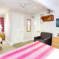 Family Room  (3 Adults) with Private Bathroom