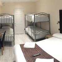 Family Room With 8 Days Parking