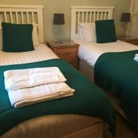 Twin Room with Private Bathroom