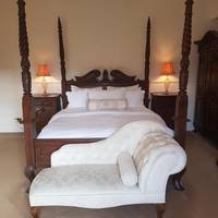 Luxury King Room