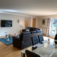 Two King Bedroom Apartment with Terrace