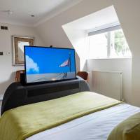  Loft room with Loch view