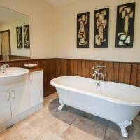 Woodbury Suite
