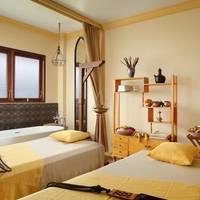 Grand Deluxe Room with 30 Minutes Massage