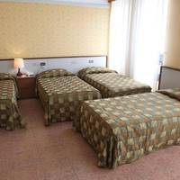 Classic Quadruple Room