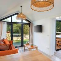 Deluxe Double Room with Bath