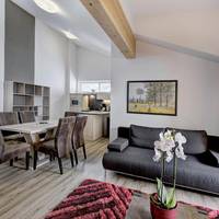 Two-Bedroom Apartment with Shower 