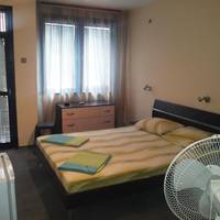 Queen Room with Shared Bathroom