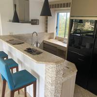 Luxury 1 Bedroom Sea View Apartment (104)
