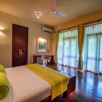 Executive Suite with Spa Bath & 15% Discount on F&B