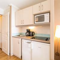 Standard One-Bedroom Apartment with Air conditioning and Sea View (4 People)