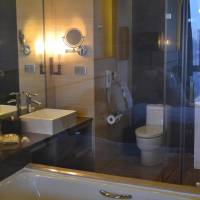 2 Twin Beds Standard Lounge Access