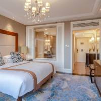 North Smart King Room