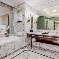 Deluxe Suite with Sea View