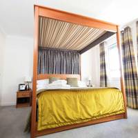 King Honeymoon Suite