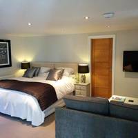 Deluxe Two-Bedroom Suite