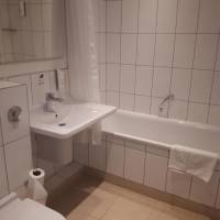 Small Double Room - Non-Smoking