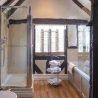 Four Poster Room