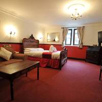 Family Room (2 Adults + 2 Children)