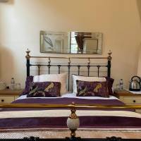 Luxury King Suite