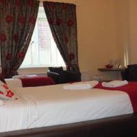 Family Suite (2 Adults + 2 Children)