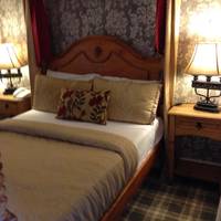 Four Poster Room