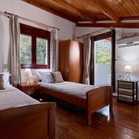 Dioni - Three-Bedroom Villa with Private Pool