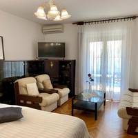 One-Bedroom Apartment with Balcony