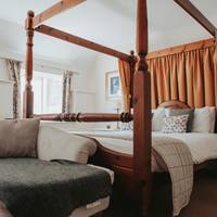 Double Room with Four Poster Bed