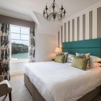 Double or Twin Room with Sea View