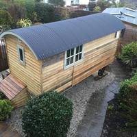 LUXURY SHEPHERDS HUT