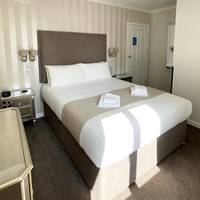 Quadruple Room with Bathroom