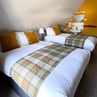 Twin Room with Shared Bathroom