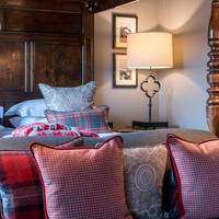 Cottage Four Poster Junior Suite