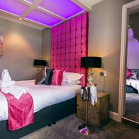 Suite with Spa Bath