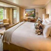 Suite with Hot Tub