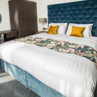 Deluxe Family Suite