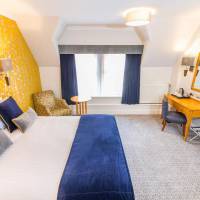 Superior Double or Twin Room with Air Conditioning