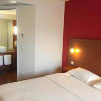 Room #24408911
