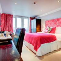 Deluxe King Room with Sea View and Balcony