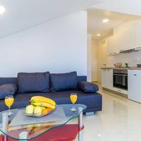 One Bedroom Apartment with City View
