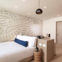 Deluxe King Room Ocean Front