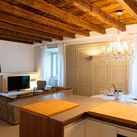 Deluxe Two-Bedroom Apartment - Separate Building