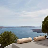 Two-Bedroom Villa with Outdoor plunge Pool & Caldera view