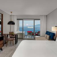 Premium Oceanfront King Suite with Jetted Tub