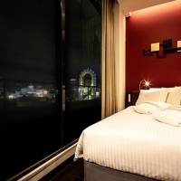 Premium Double Room - Non-Smoking (Shower Booth)