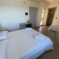 Standard Triple Room with Sea View