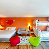 Junior Club Suite Room with Balcony